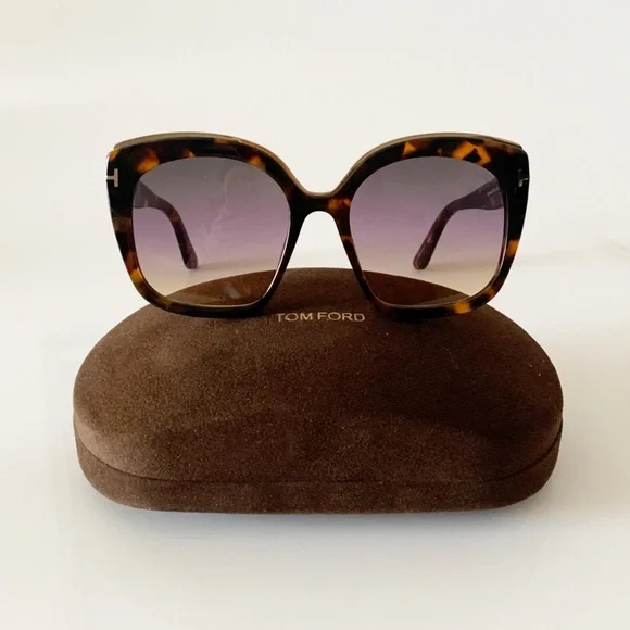 Tom Ford Tortoise Shell Sunglasses - Picture 3 of 6
